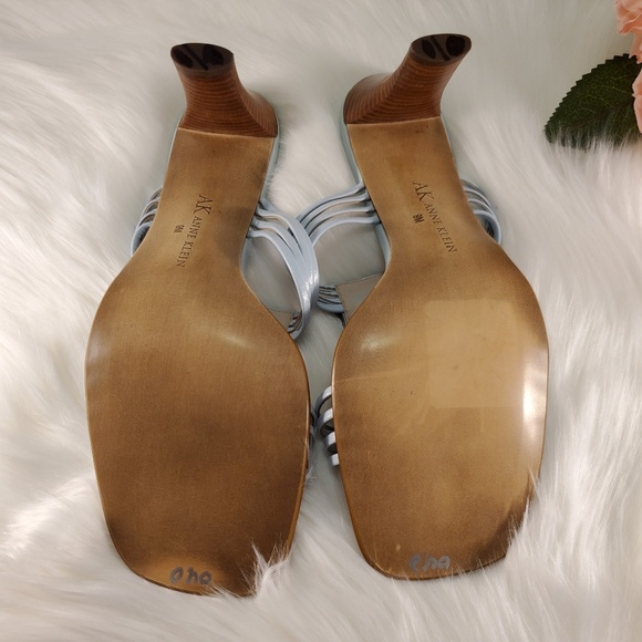 AK ANNE KLEIN LIGHT BLUE LEATHER SANDALS SIZE 9M - Picture 6 of 8